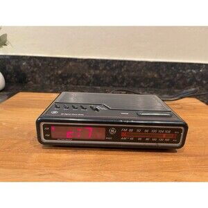 General Electric PB7-4612BKA AM/FM Clock Radio